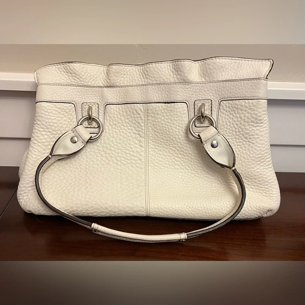 Sold - Picture 5 of 8